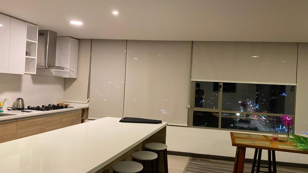 Апартаменти Apartamento En Zona Exclusiva De Куенка Екстер'єр фото